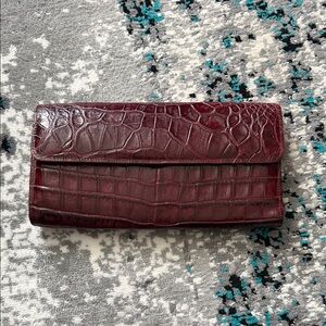 Veari- Women's Croc-Embossed Foldover Clutch — Burgundy